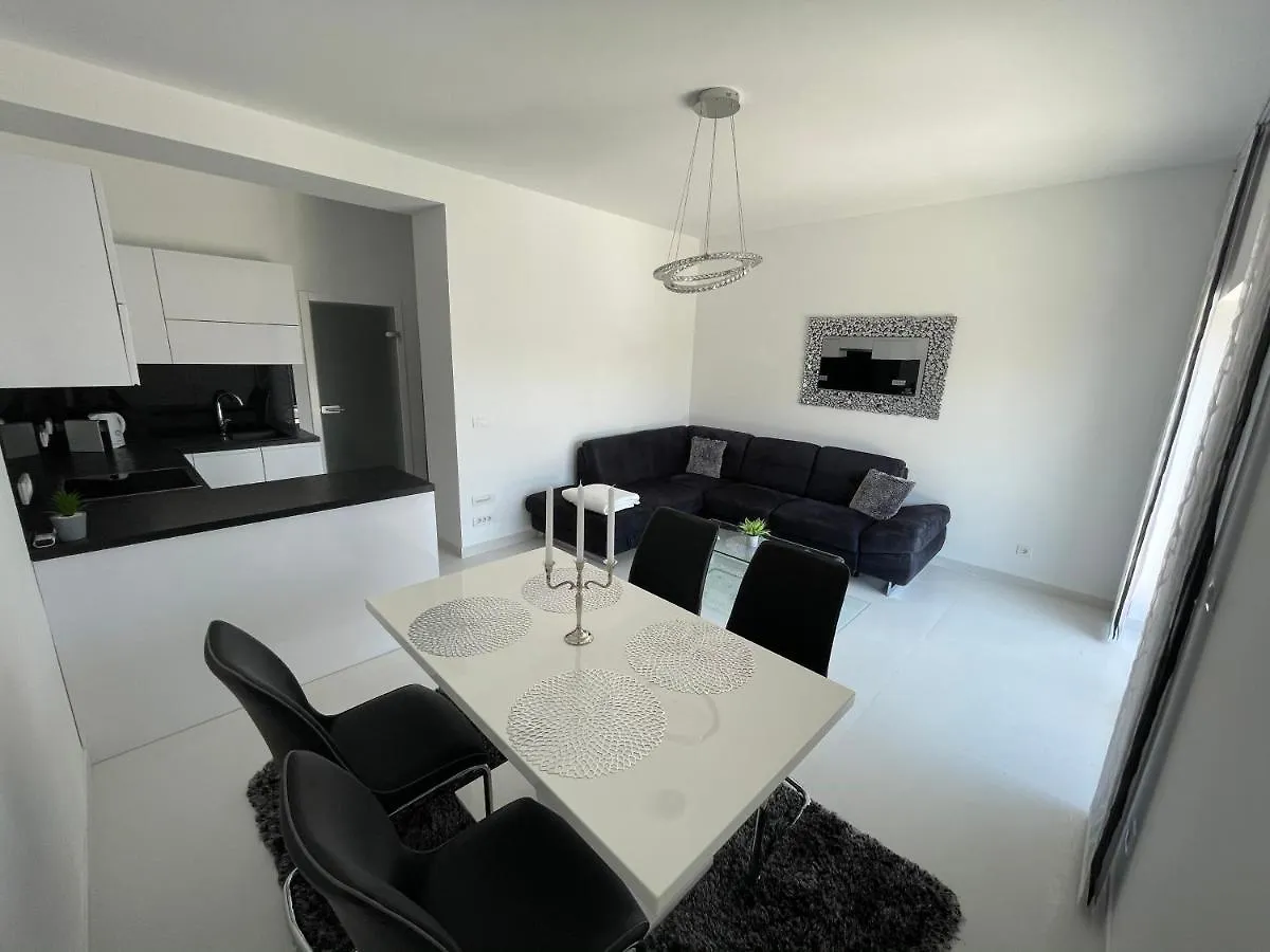 Sky Garden Trogir Apartment 0*,